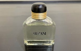 使いかけのアルマーニ香水